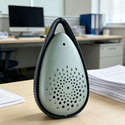 99.9% の 滅菌率,0.2W の 電力消費,個人用 空気浄化 用の 21 時間 の バッテリー 寿命 の ウェアラブル 空気浄化器